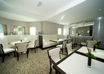 Nutters Restaurant - Bar & Lounge Area